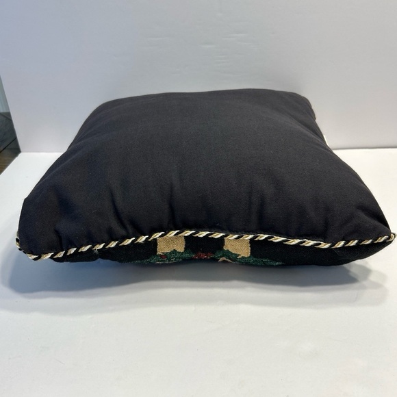 Tapestry 3 Santa Christmas Accent Pillow 15" Square Braid Edges Old World Style - Picture 7 of 7